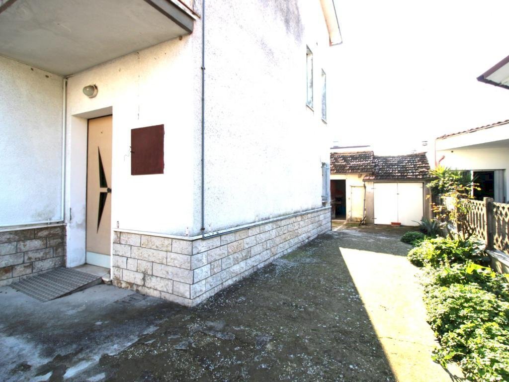 Portion of a house Via Pinarella, Cesena - photo 2