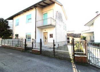 Portion of a house Via Pinarella, Cesena - photo 19