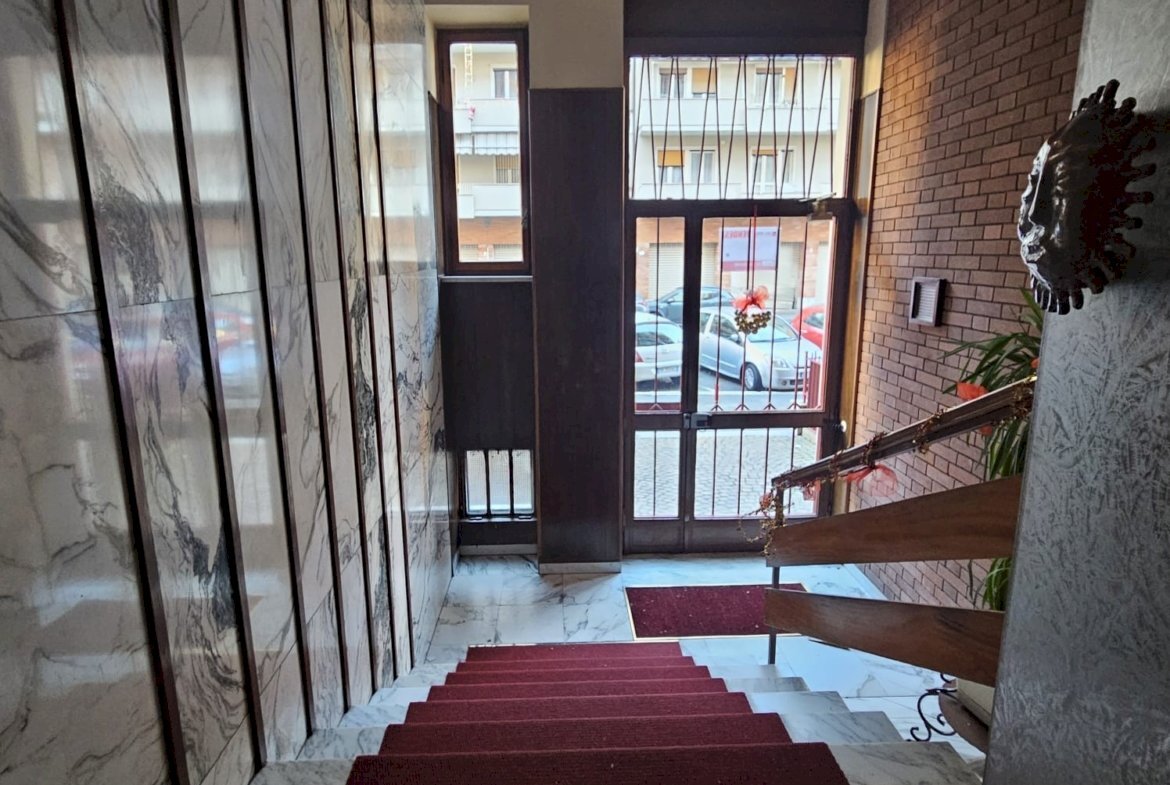 Quadrilocale Torino via Monte Pasubio 14, Torino (zona Centro) - foto 3