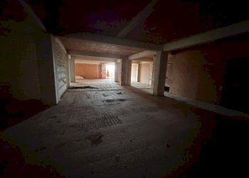 WhatsApp Image 2026-01-02 at 10.37.38 (1).jpeg - Locale Commerciale Via Sacro sacro cuore, Modica - foto 4