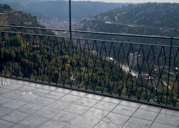 WhatsApp Image 2025-12-17 at 12.54.21 (6).jpeg - Attico Via Loreto Gallinara 964, Modica - foto 1