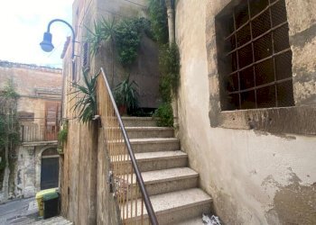 WhatsApp Image 2025-12-15 at 11.23.35 (4).jpeg - Villa via vico assenza rosario, Modica - foto 1