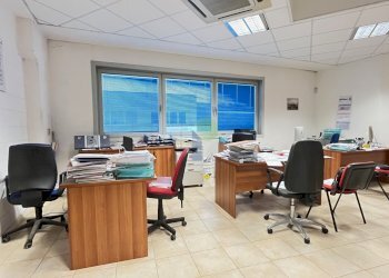 uffici - Locale Commerciale Via Cimarosa 191, Livorno - foto 6