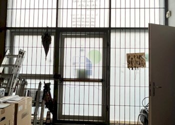 portone carrabile - Locale Commerciale Via Cimarosa 191, Livorno - foto 10