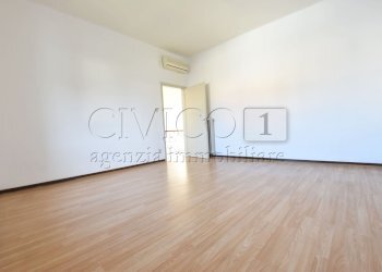 dettagli - Villa Padova (zona Mandria) - foto 8