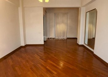 PHOTO-2025-12-06-18-04-15[1].jpg - Trilocale Via Arturo Graf 52, Roma - foto 1