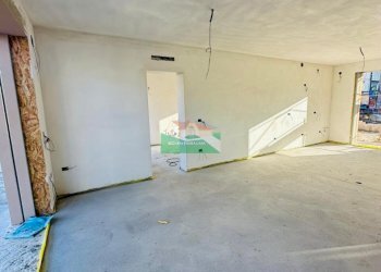 PHOTO-2025-12-10-15-30-39 2.jpg - Villa a Schiera VIA FLAMMARION 13, Ravenna - foto 13