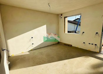 PHOTO-2025-12-10-15-30-40 4.jpg - Villa a Schiera VIA FLAMMARION 13, Ravenna - foto 20