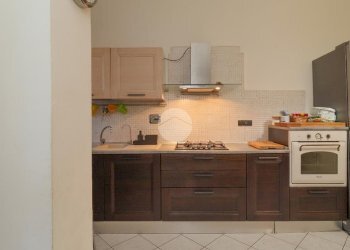 Two-room apartment Corso Cincinnato, Torino (neighborhood Lucento) - photo 8