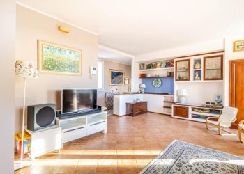Three-room apartment Via Niccolò Copernico, Marcallo con Casone - photo 5