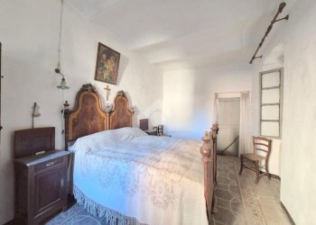 Semi-detached house Via Gallareto, Terzo - photo 11