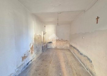 Semi-detached house Via Gallareto, Terzo - photo 20