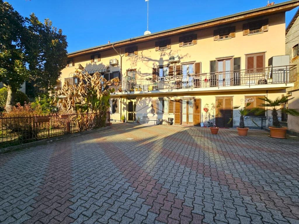 Three-room apartment Via Giuseppe Garibaldi, Candia Canavese - photo 2