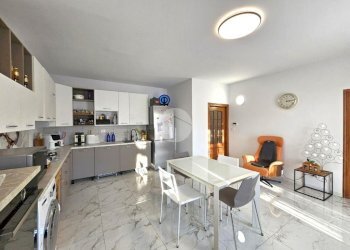 Trilocale Via Giuseppe Garibaldi, Candia Canavese - foto 4