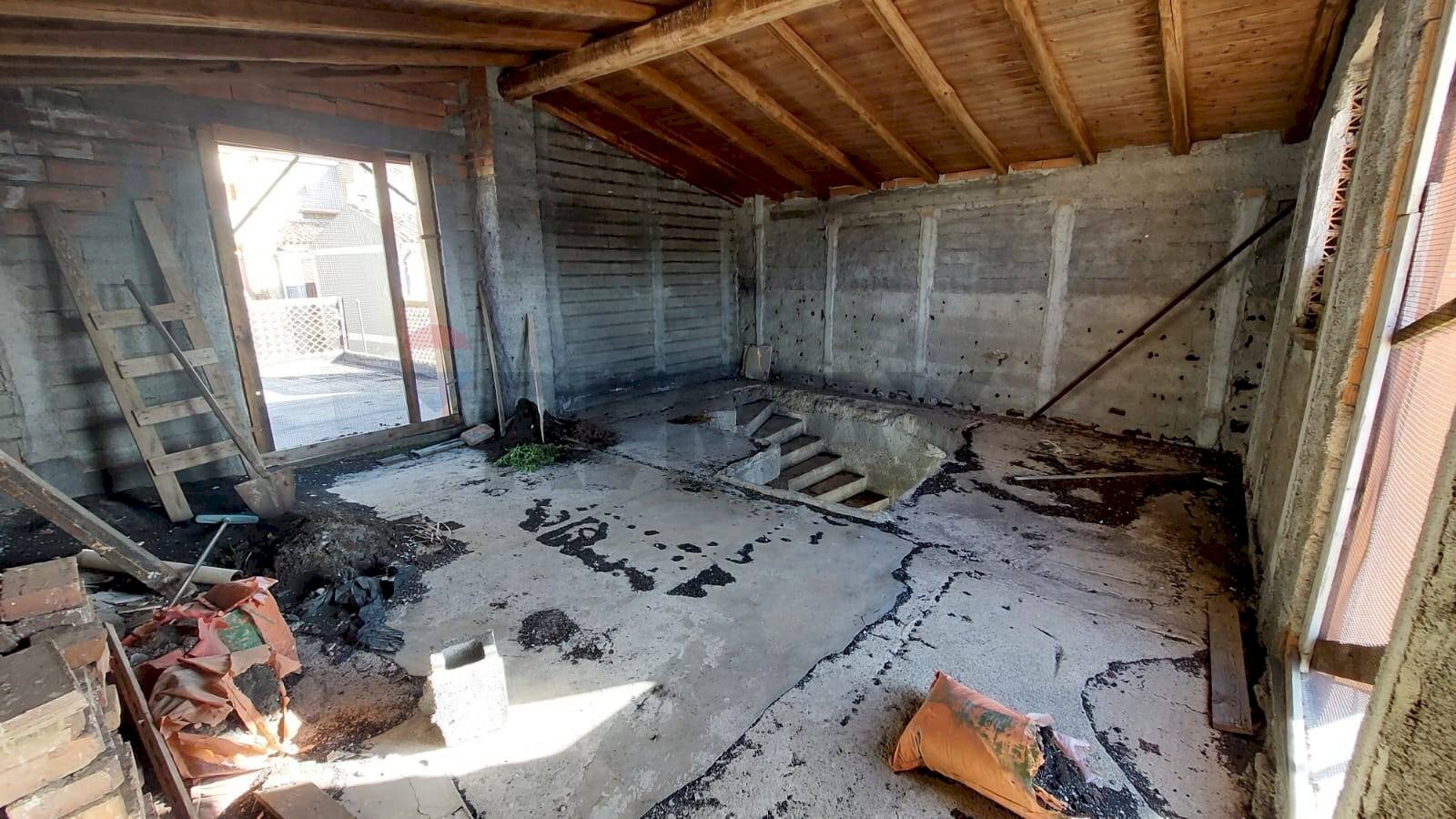 Stanza vuota - Independent house san crispino
 
1, Motta Camastra - photo 3