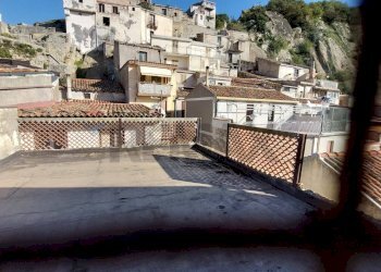 Terrazza - Casa indipendente san crispino
 
1, Motta Camastra - foto 7