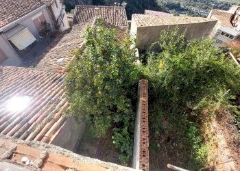 Edificio all\'aperto - Casa indipendente san crispino
 
1, Motta Camastra - foto 28