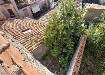 Edificio all\'aperto - Casa indipendente san crispino
 
1, Motta Camastra - foto 30