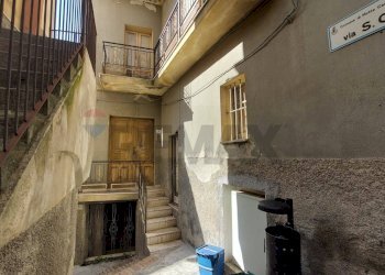 Edificio all\'aperto - Casa indipendente san crispino
 
1, Motta Camastra - foto 37