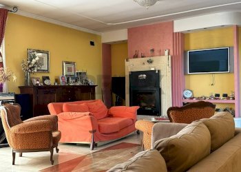 Soggiorno - Villa Via Selva
2, Montaquila - foto 13