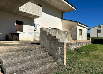 Casa all\'aperto - Villa Via Selva
2, Montaquila - foto 90