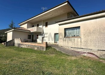 Casa all\'aperto - Villa Via Selva
2, Montaquila - foto 98