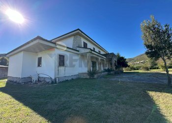 Casa all\'aperto - Villa Via Selva
2, Montaquila - foto 99