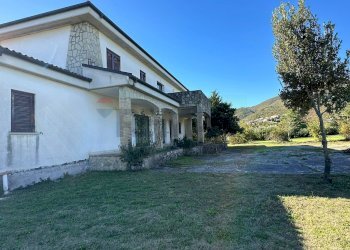 Casa all\'aperto - Villa Via Selva
2, Montaquila - foto 100