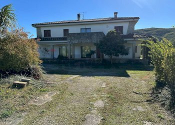 Casa all\'aperto - Villa Via Selva
2, Montaquila - foto 104