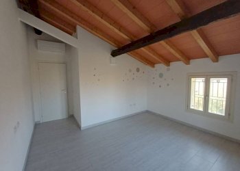 Camera da letto - Trilocale via Chiesa di Gargallo, Carpi - foto 5