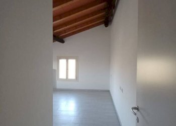 Stanza non arredata - Trilocale via Chiesa di Gargallo, Carpi - foto 8