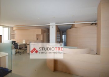 Foto 1 - Ufficio Piazza Duomo
 
57, Voghera - foto 1