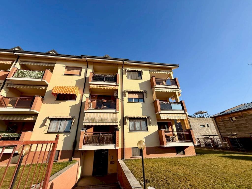 Facciata - Four-room apartment via Monsignor Oscar Romero, 5, Carmagnola - photo 2