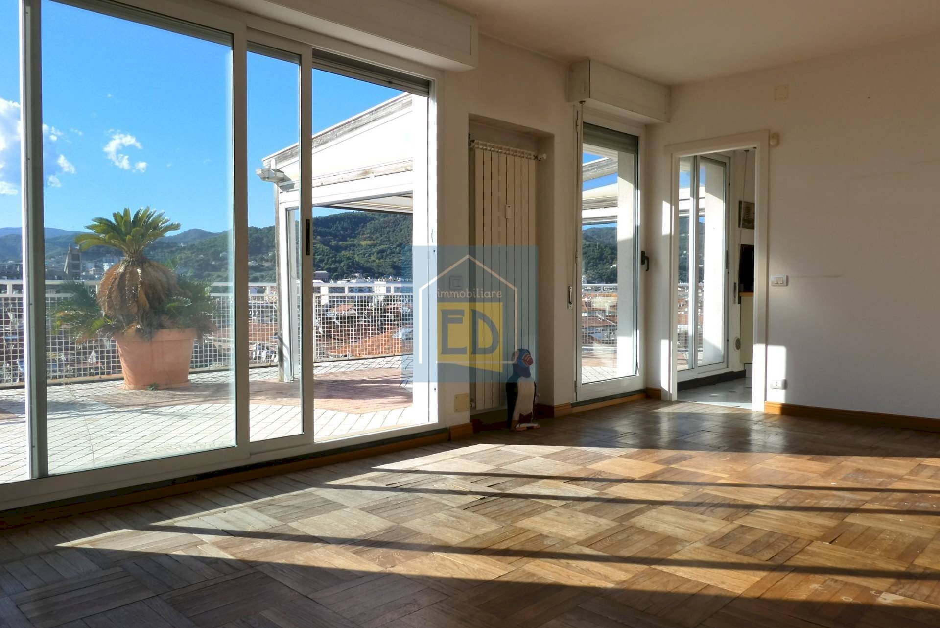 Foto 1 - Apartment Via Pietro Giuria
 
1, Savona - photo 1