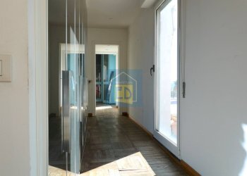 Foto 4 - Appartamento Via Pietro Giuria
 
1, Savona - foto 4