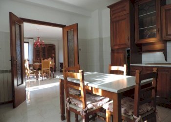 Salone - Three-room apartment via Roma, 162, Fara in Sabina - photo 5