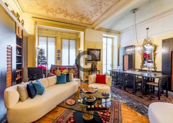 Salone - Appartamento corso Germano Sommeiller, 23, Torino (zona Crocetta) - foto 12