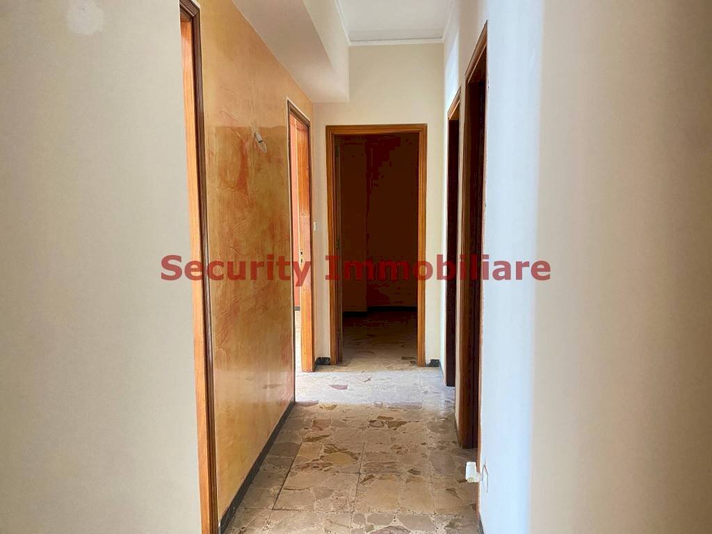 Corridoio - Three-room apartment via Giuseppe Mazzini, Sciacca - photo 1