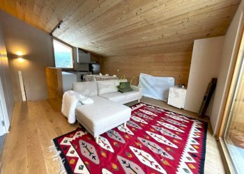 AFFITTO VERRAND - SOGGIORNO, ZONA PRANZO E ANGOLO - Trilocale Prè-Saint-Didier - foto 1