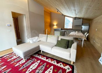 AFFITTO VERRAND - SOGGIORNO, ZONA PRANZO E ANGOLO - Trilocale Prè-Saint-Didier - foto 4