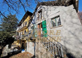 Esterno.jpeg - Rustico Via Colonnello Giuseppe Garbagni 92, Craveggia - foto 5