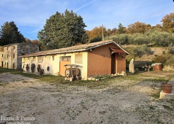 03.jpg - Casale Frazione Paradiso, Assisi - photo 3