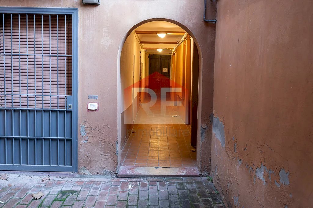Apartment Via Santa Caterina, Bologna (neighborhood Centro Storico) - photo 2