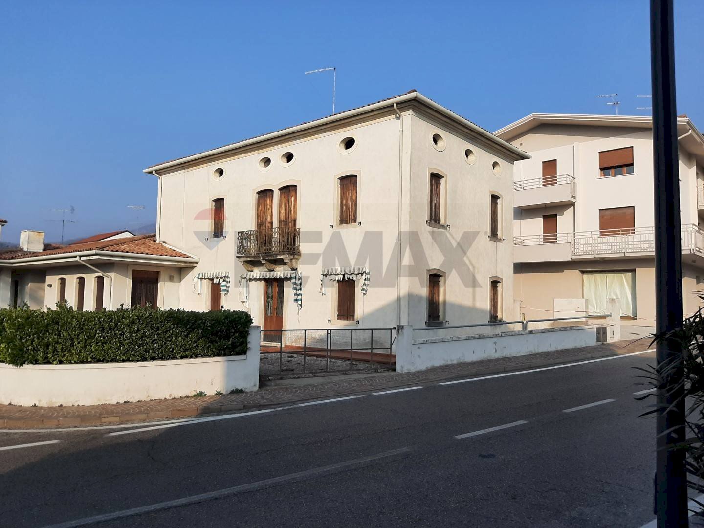Edificio all\'aperto - Semi-detached house Via Mezzavilla Centro
 
6, Fregona - photo 1