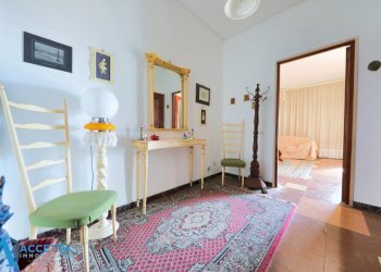 ingresso - Trilocale Piazza Pio X 42, Taranto - foto 3