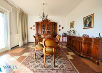 salone - Trilocale Piazza Pio X 42, Taranto - foto 4