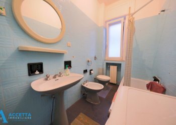 bagno - Trilocale Piazza Pio X 42, Taranto - foto 19