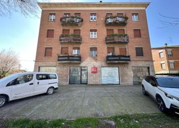 Quadrilocale Viale Dante Alighieri, Castelnovo di Sotto - foto 1