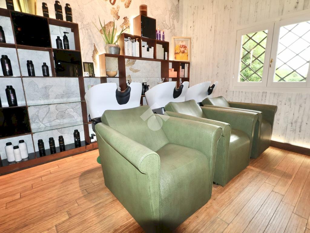 Commercial Activity Via Fratelli Cervi, Reggio nell'Emilia - photo 2