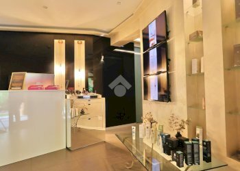 Commercial Activity Via Fratelli Cervi, Reggio nell'Emilia - photo 4